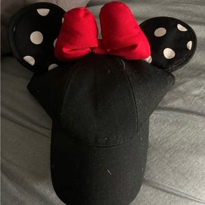 NWT Disney official Minnie Mouse ear cap